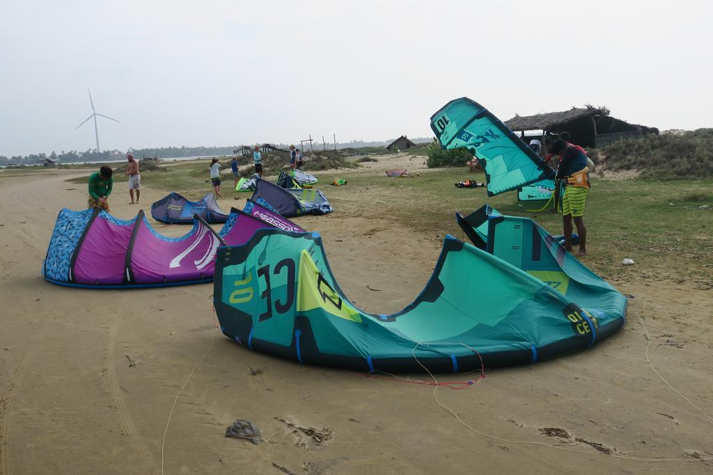 De Silva Wind Resort Kalpitiya - Kitesurfing School Sri Lanka Екстериор снимка